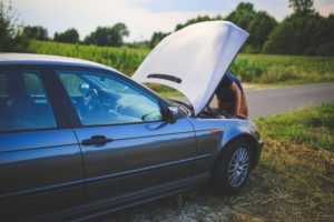 What to Do During an Emergency Roadside Stop Auto Body Shop | Collision Repair Experts – Fix Auto USA what to do during an emergency roadside stop