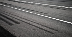 The Relationship Between Speeding and Braking Distance Auto Body Shop | Collision Repair Experts – Fix Auto USA Different Lengths of Braking Tracks On The Highway